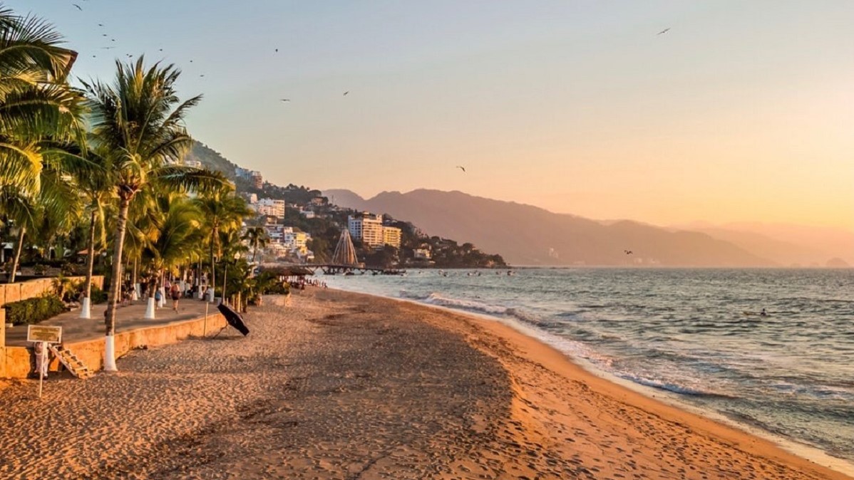 Puerto Vallarta Travel Guide